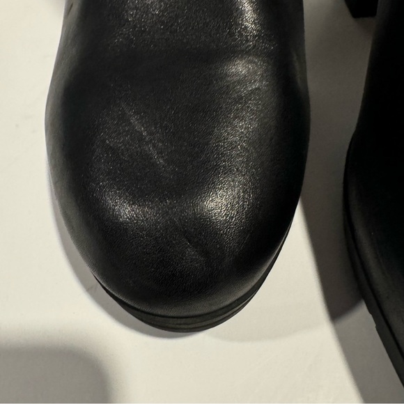 Anne Klein Womens Black Leather Block Heel Ankle Boots Shoes Size 10M - Picture 5 of 15